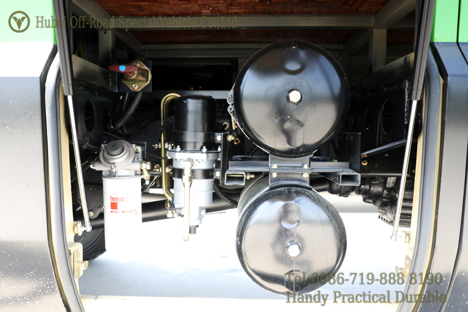 Dongfeng AWD 25 Seats Bus_Dongfeng Six Wheel Drive Bus_Offroad Bus For